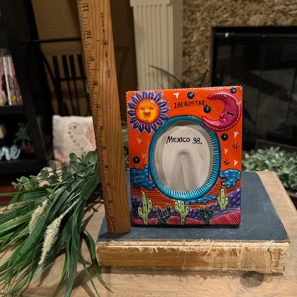 Mexican Talavera Photo Frame Freestanding Ceramic Picture Frame. - Picture 7 of 7